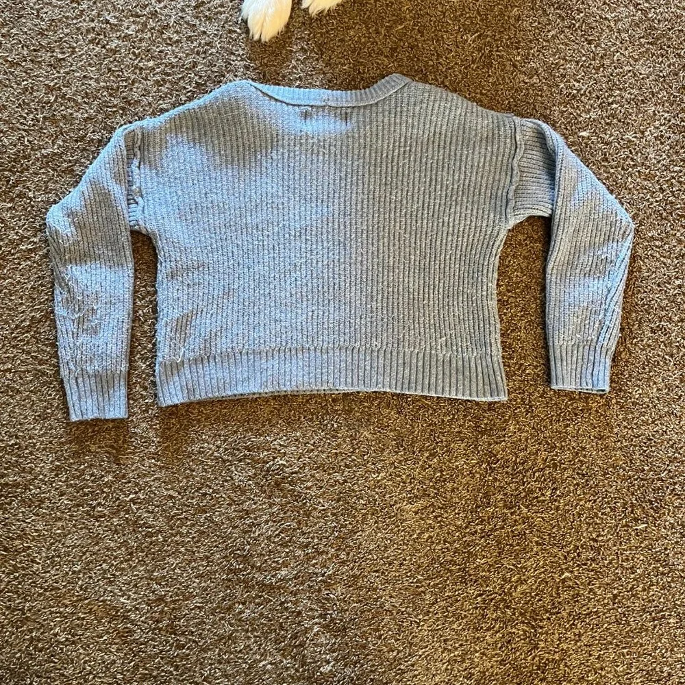American Eagle Sweater - Picture 2 of 4